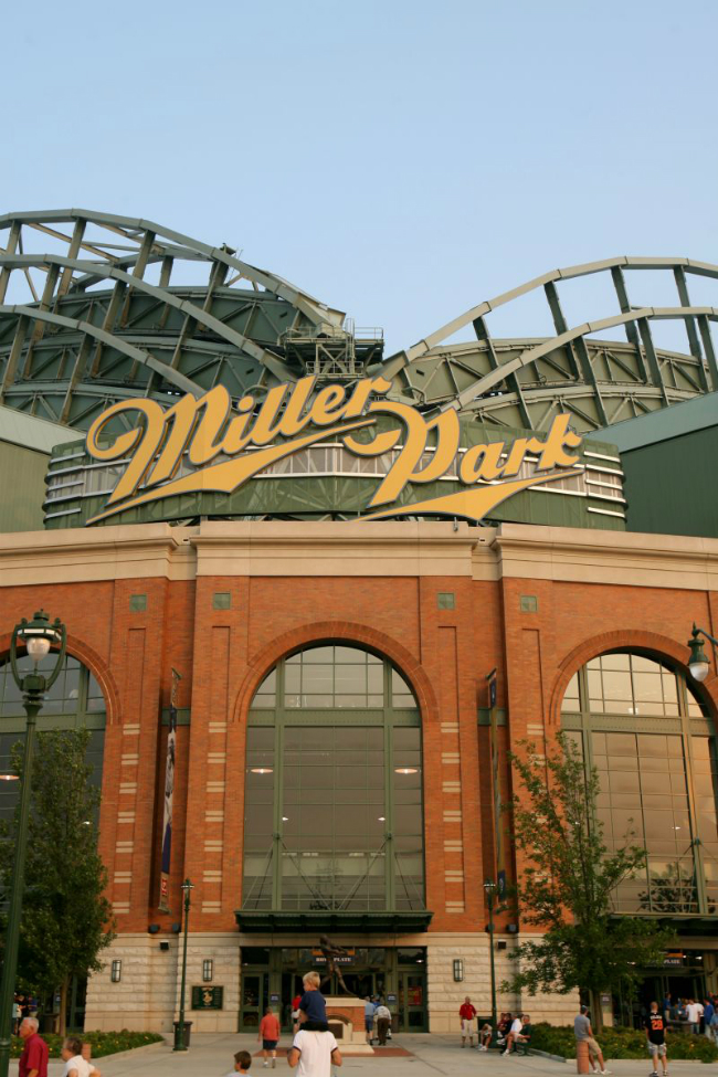 Miller Park, Milwaukee Brewers Baseball Stadium